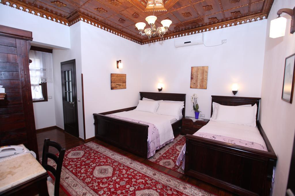 Antipatrea Hotel เบราท ภายนอก รูปภาพ