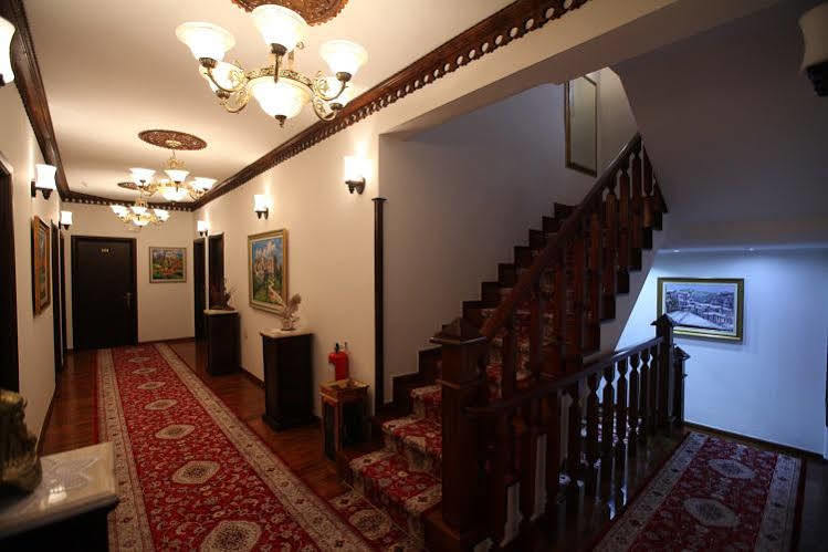 Antipatrea Hotel เบราท ภายนอก รูปภาพ