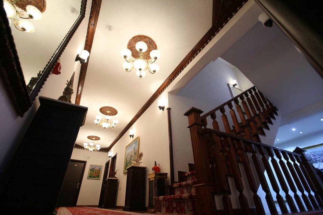 Antipatrea Hotel เบราท ภายนอก รูปภาพ